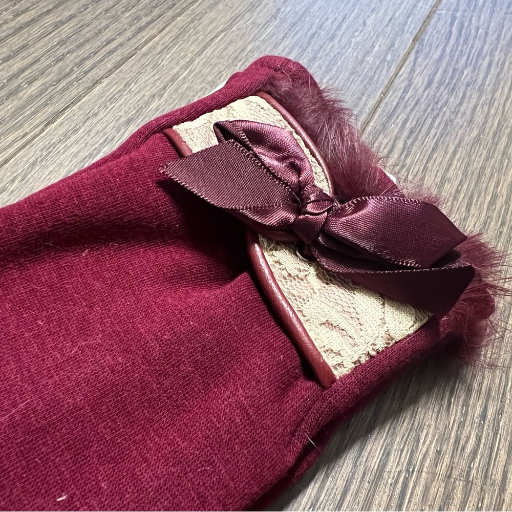 Gloves - Picture 6 of 6